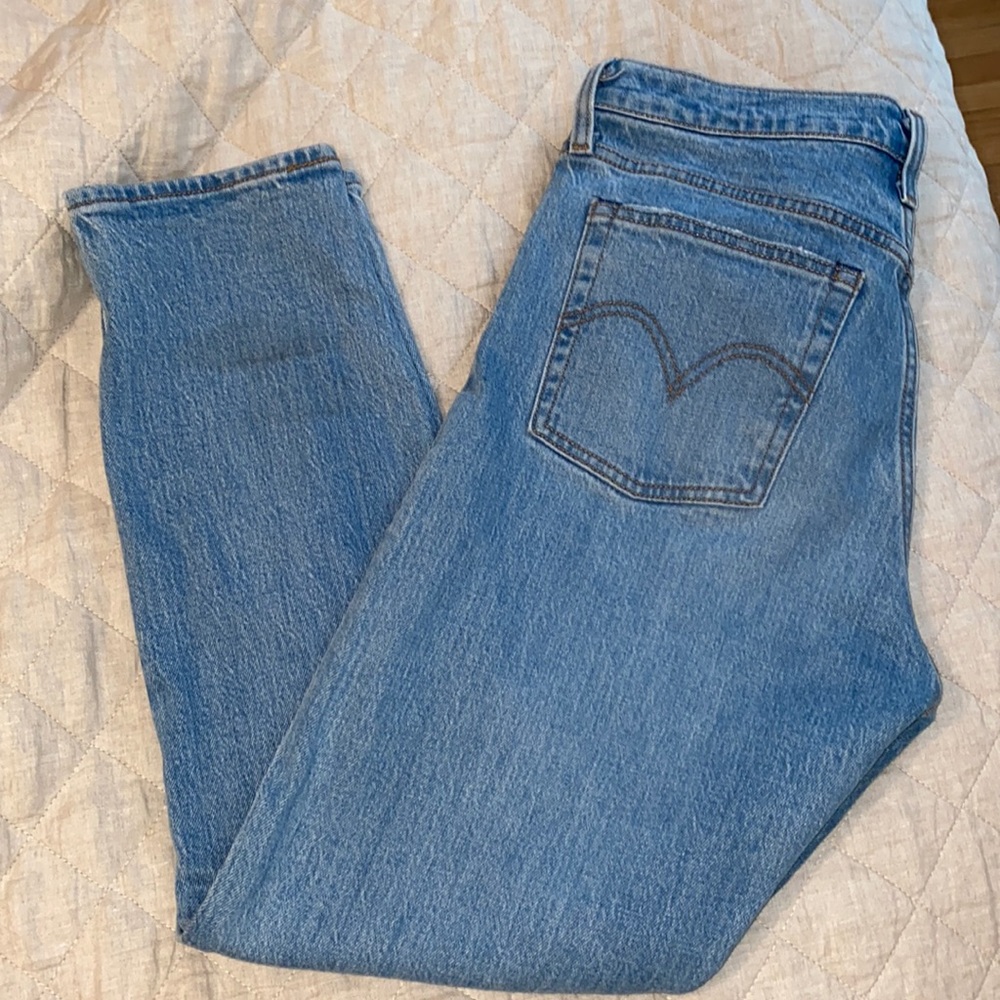 Levi’s wedgie